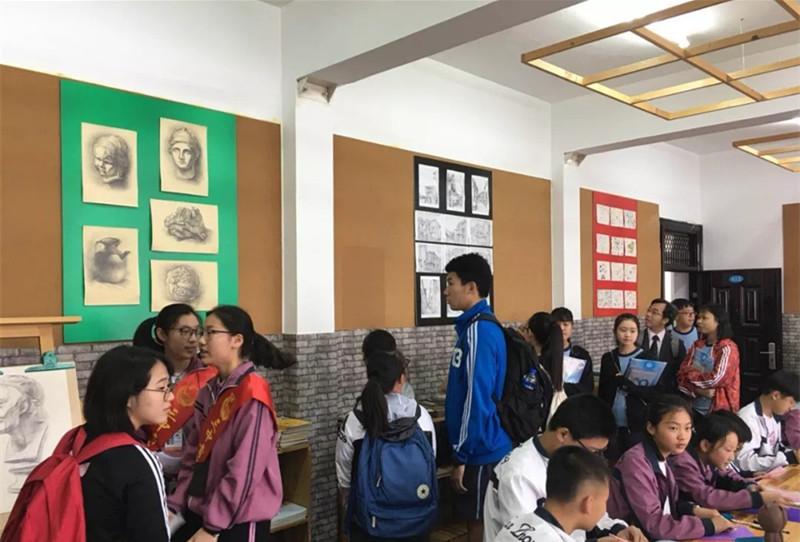 三中三澳門，探索與解析，三中三澳門，深度探索與解析