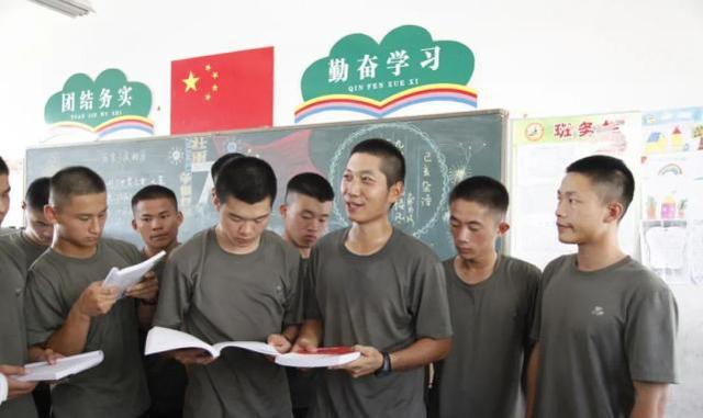 深度解析，為什么不建議報(bào)考國防科技大學(xué)，深度解析，報(bào)考國防科技大學(xué)的潛在考慮與權(quán)衡