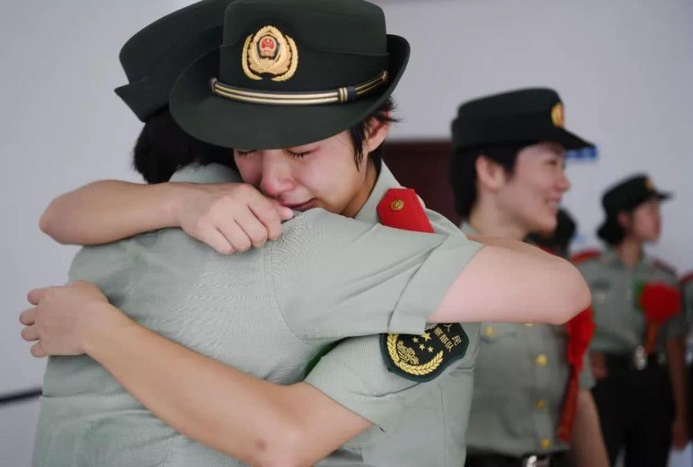 關(guān)于21式各軍種八一臂章的探討，關(guān)于各軍種八一臂章的探討，深入解析21式臂章特點
