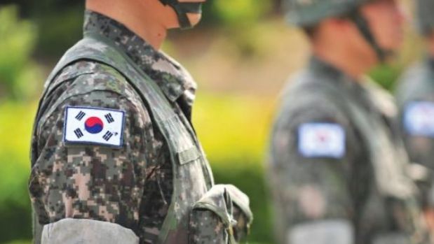 韓國(guó)服兵役是否可怕？探究真相與誤解，韓國(guó)服兵役真相探究，揭示事實(shí)與誤解的真相