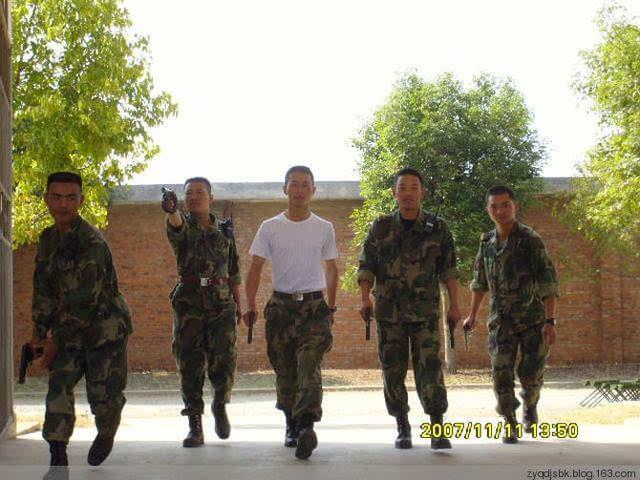 龍焱特種部隊大隊長，英勇無畏的領袖與傳奇戰(zhàn)士的典范，龍焱特種部隊大隊長，英勇無畏的領袖與戰(zhàn)士傳奇典范