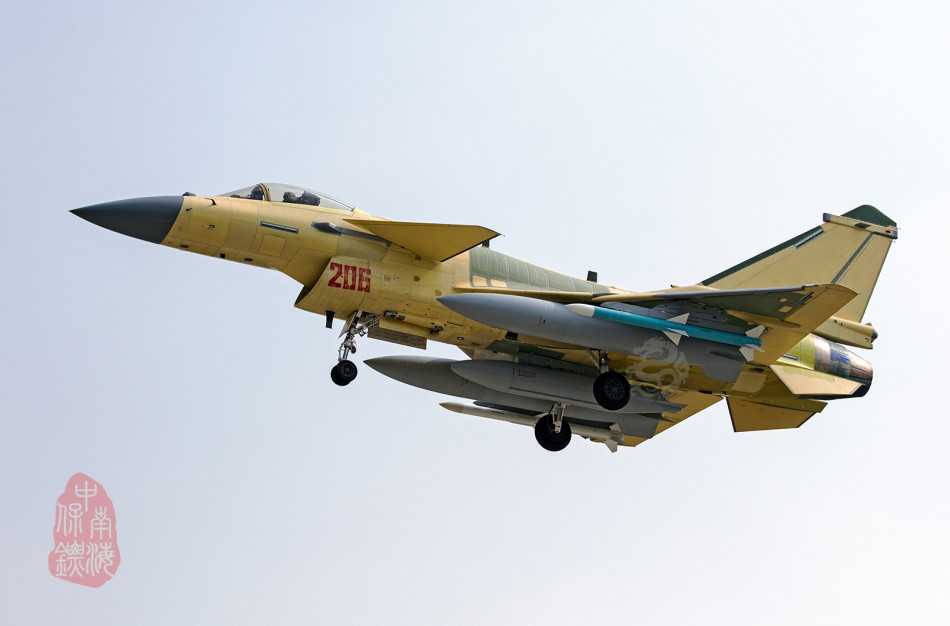 殲10的原型機是什么？深度解析中國空軍的主力戰(zhàn)斗機起源，揭秘殲10原型機，深度解析中國空軍主力戰(zhàn)斗機起源