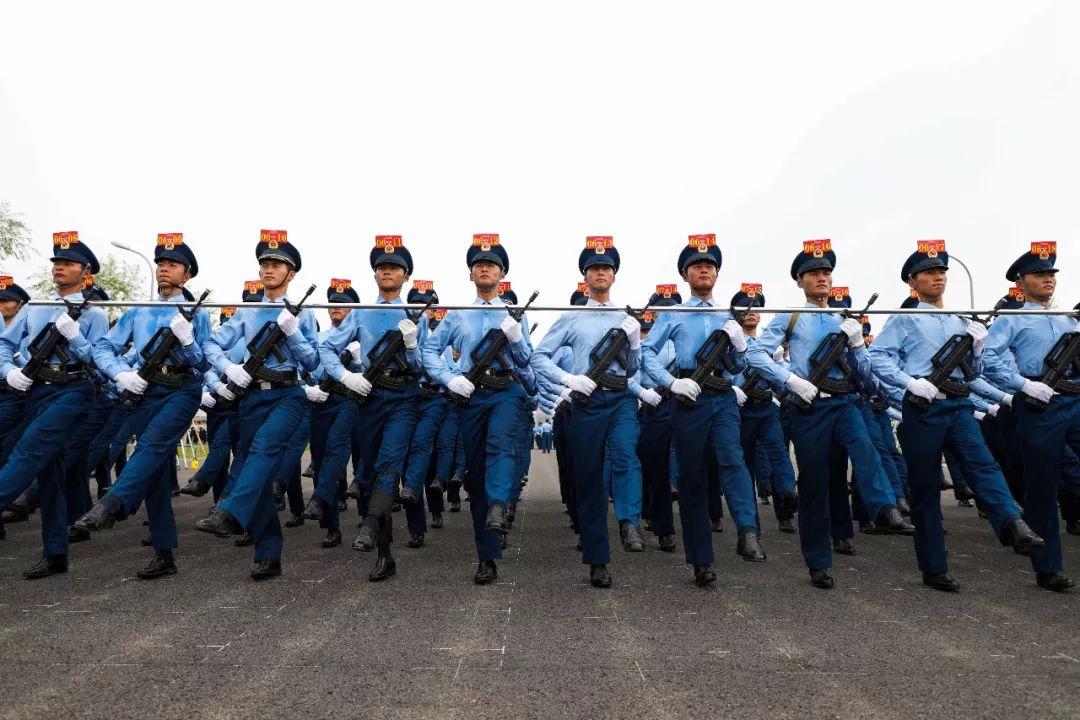 閱兵盛典，2019年的震撼與感動(dòng)——我的觀后感，閱兵盛典的震撼與感動(dòng)，我的觀后感回顧與展望（2019年）