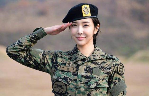 關(guān)于女兵征兵條件，探索未來的挑戰(zhàn)與機遇——以2024年為例，女兵征兵條件，探索未來挑戰(zhàn)與機遇——聚焦2024年展望