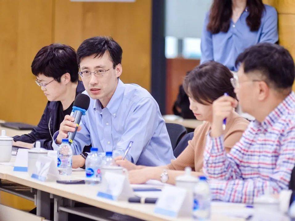 王中王一肖中持嗎？深度解析背后的故事與真相，揭秘王中王一肖背后的故事與真相，深度解析與真相探討