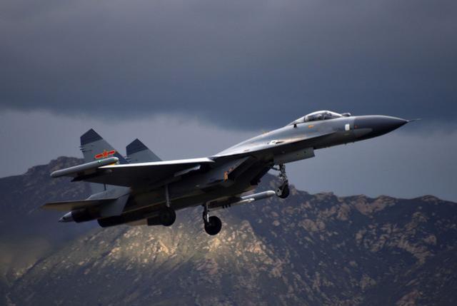 殲-11代號，揭示中國空軍強大戰(zhàn)斗力的象征，殲-11代號，中國空軍強大戰(zhàn)斗力的象征標簽