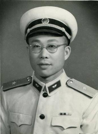 揭秘，35歲的少將是否可能？，揭秘，35歲能否成為少將？