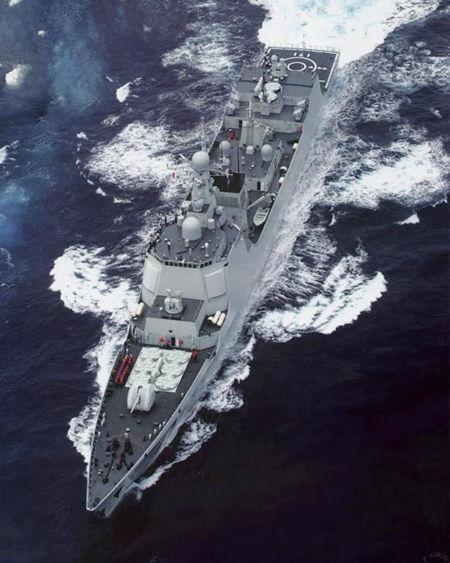 揭秘中國(guó)海軍的驕傲——170艦，揭秘中國(guó)海軍的驕傲——遼寧艦揭秘之旅