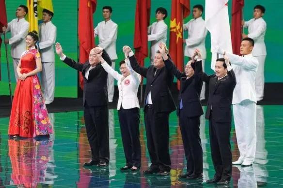 澳門正版精準免費資料，探索未來的預(yù)測與機遇（2025展望），澳門正版精準資料揭秘，未來預(yù)測與機遇展望（2025年展望）