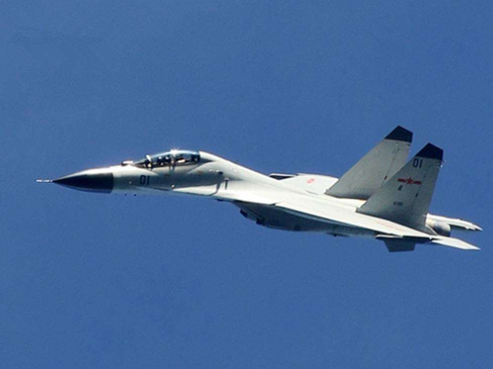 殲-11D戰(zhàn)斗機(jī)，中國(guó)空中力量的璀璨明珠，殲-11D戰(zhàn)斗機(jī)，中國(guó)空中力量的耀眼明珠