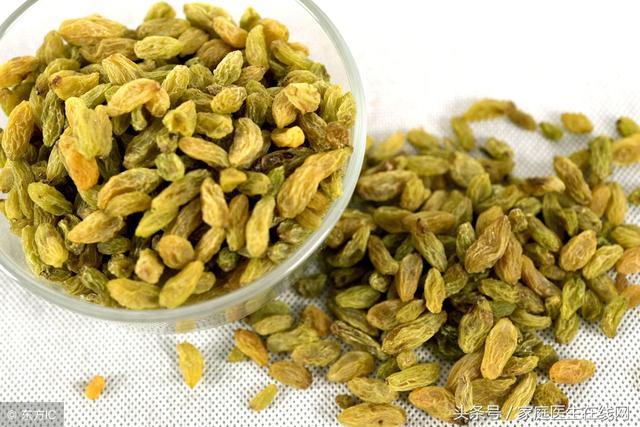 吃葡萄干的好處，健康營養(yǎng)的零食之選，葡萄干，健康營養(yǎng)的零食之選，吃它的好處有哪些？
