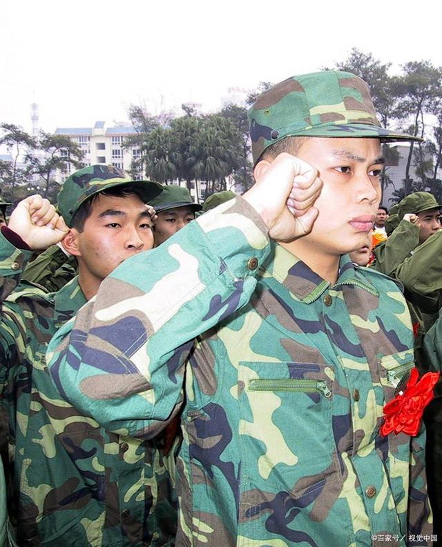為什么大二當兵最劃算？探索大學生入伍的最佳時機，大二入伍，探索大學生最佳入伍時機的原因與優(yōu)勢分析