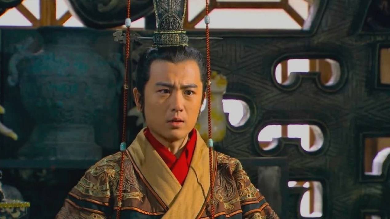 揭秘劉伯溫期期精準(zhǔn)選肖背后的故事，誰成為富婆背后的秘密？，揭秘劉伯溫精準(zhǔn)選肖背后的故事，富婆背后的秘密揭曉！
