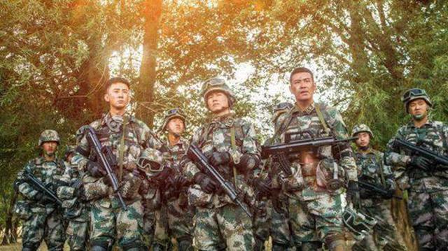 鐵血軍事小說免費閱讀，探索戰(zhàn)火紛飛的英雄世界，鐵血軍事小說免費閱讀，戰(zhàn)火英雄世界探索之旅