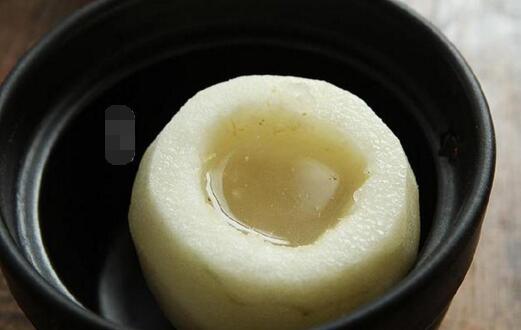 川貝燉雪梨的正確做法——健康養(yǎng)生的美味甜品，川貝燉雪梨，健康養(yǎng)生的美味甜品做法指南