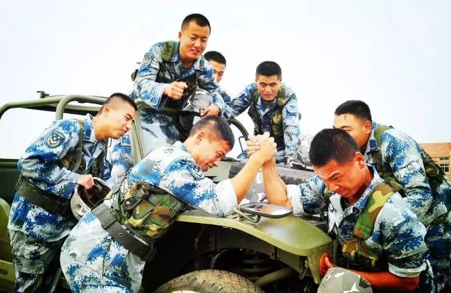 大學(xué)生兵招收條件詳解，大學(xué)生兵招收條件全面解析
