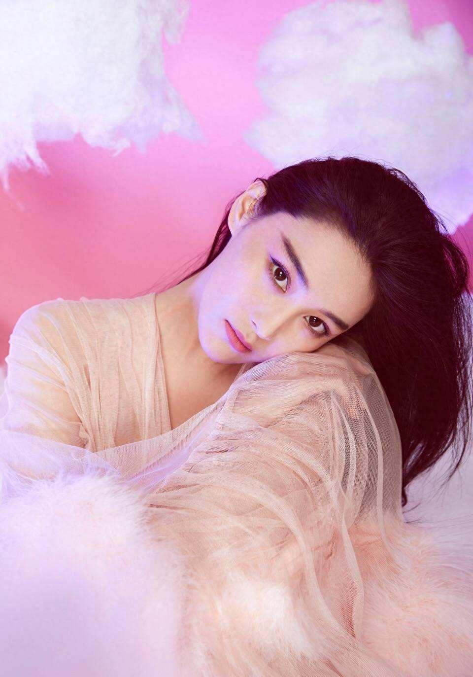 張馨予個人資料及簡介，揭開女神的神秘面紗，探尋年齡背后的故事，張馨予個人資料揭秘，女神背后的故事與真實年齡探尋